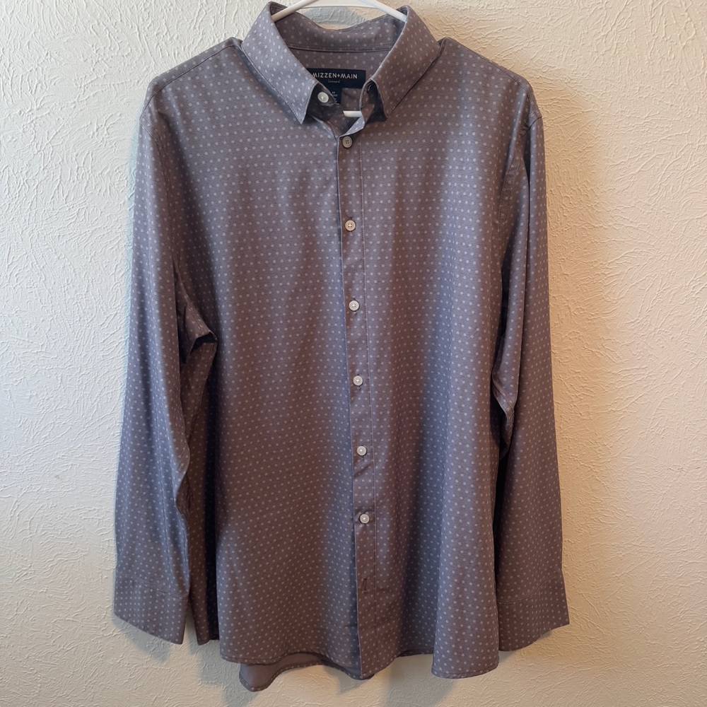 Men’s Mizzen+Main Leeward Shirt Size M Gray Beige Trim Fit Long Sleeve Oxford